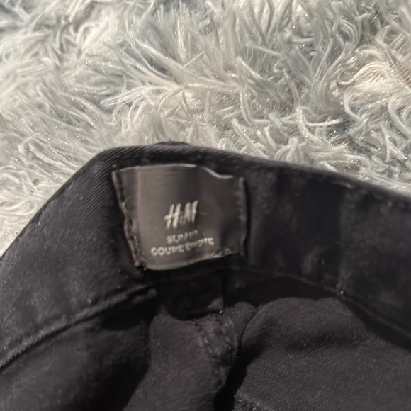 H&M Black Skinny Jeans Sleek Modern Fit - Picture 2 of 6